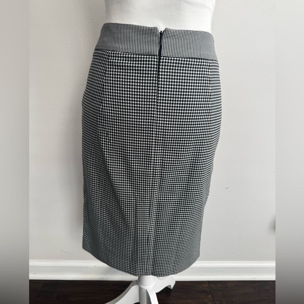 Calvin Klein Black and White Pencil Skirt - Picture 3 of 7